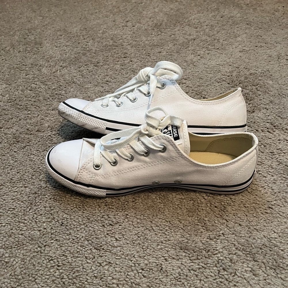 DAINTY CONVERSE 👟